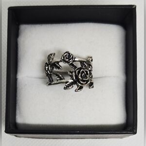 Gothic Rose Vine Ring Silver Tone Dark Romantic Statement Size 6